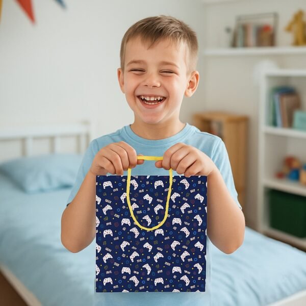 Kit 12 Sacolas Medias Papel Gamer 24 X 22 x 7,5 cm - Imagem 2